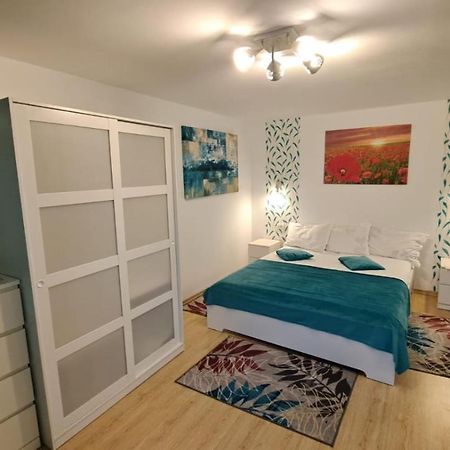 Garsoniera Oana Langa Plaja Mangalia Appartement Buitenkant foto